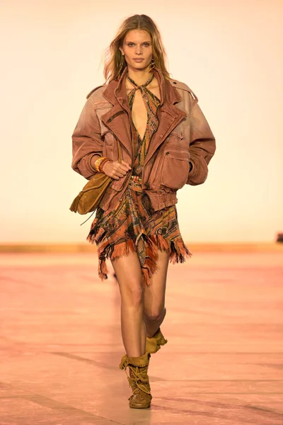 Look 36